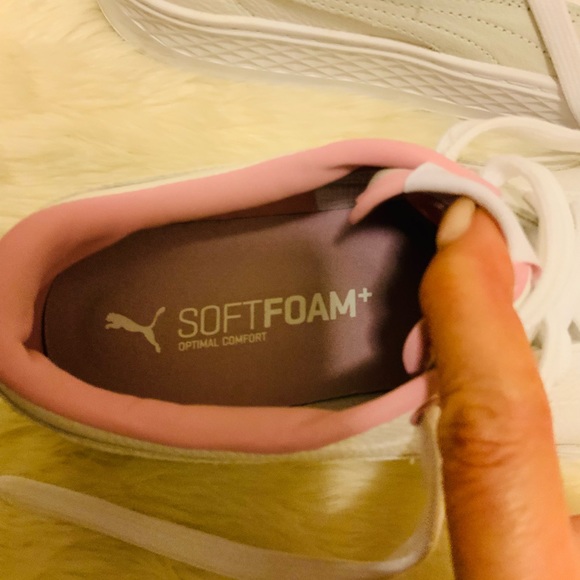 White with pink trim Puma Sneakers - Picture 6 of 7